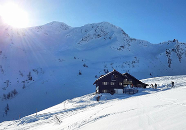 freeride skitour frau bergschön allgäu melköde schwarzwasserhütte ifen platteu 2018 bergschön skigebiet allgäu winter